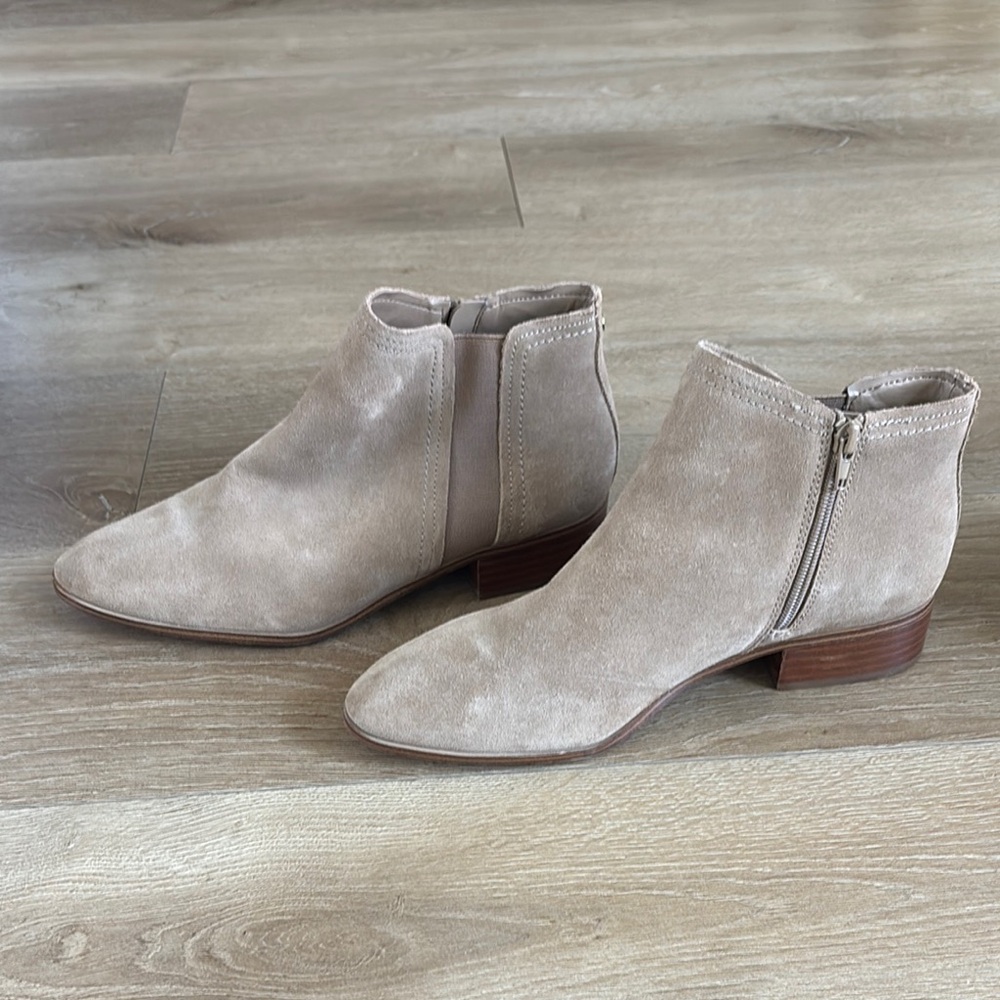 Women's Tan Suede Ankle Boots